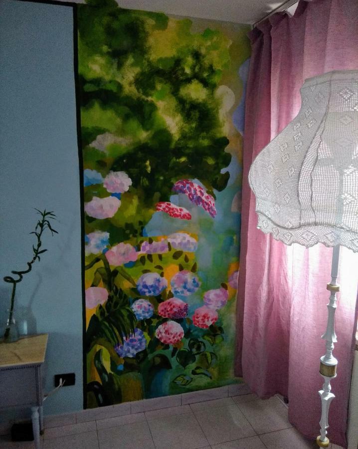 Night Galleria Holiday Home - Bed & Art In Burano - The Pink House Exterior photo