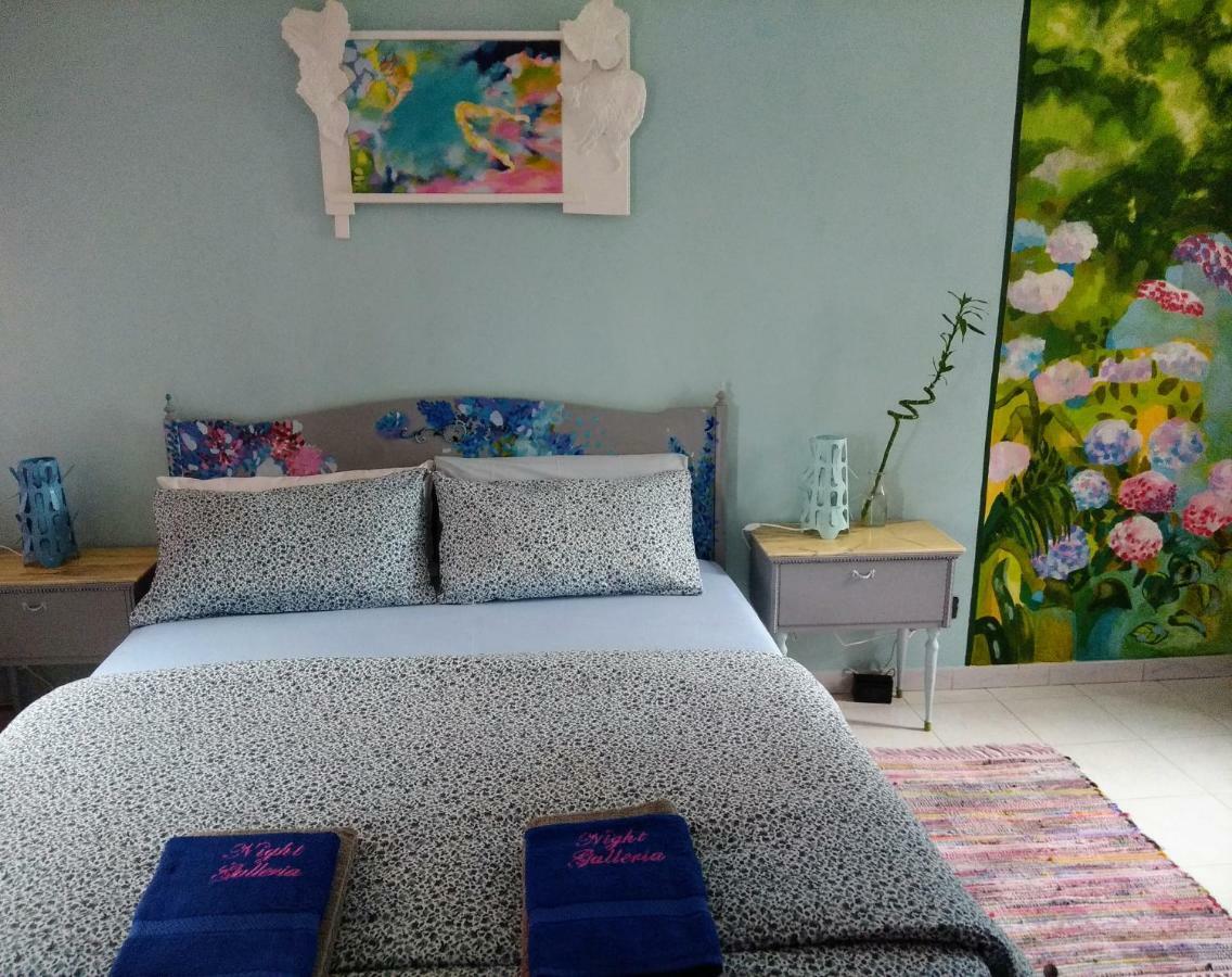Night Galleria Holiday Home - Bed & Art In Burano - The Pink House Exterior photo